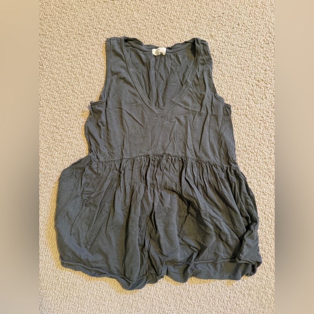 T.La Peplum tank size M Olive